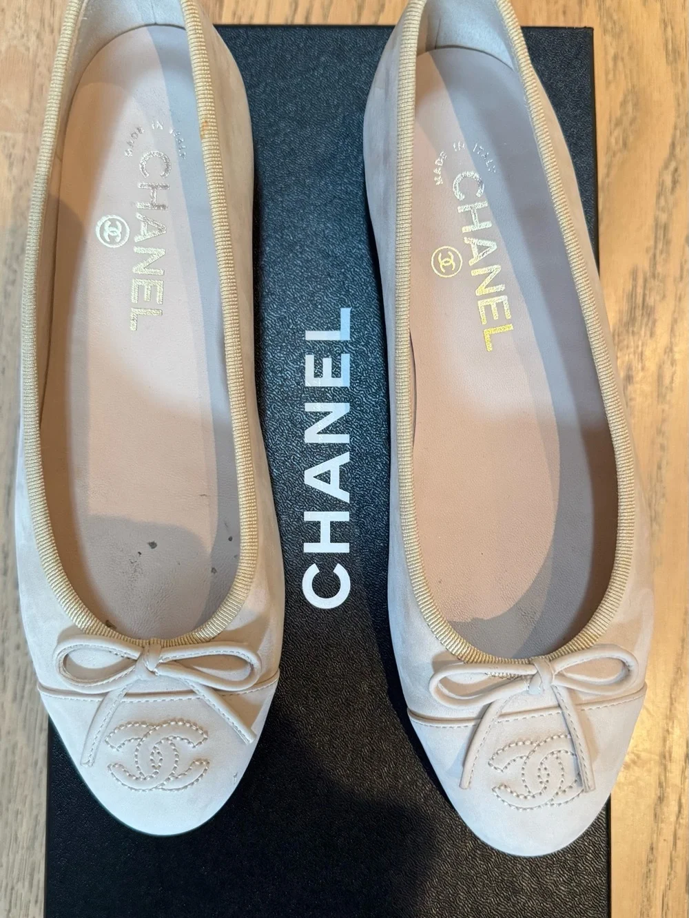 CHANEL Beige Quilted Leather Ballet Flats with Bow